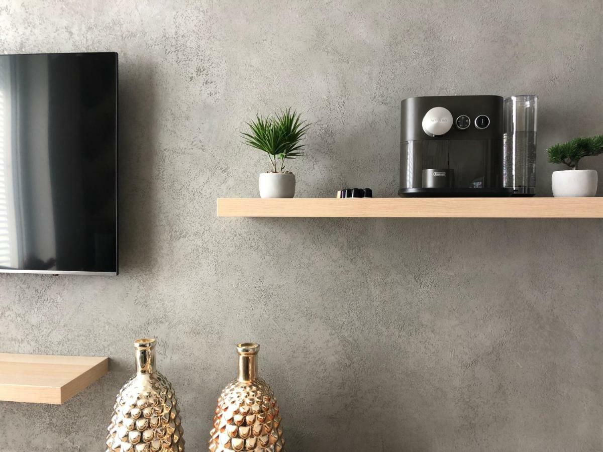 5Th Element Apartments 브르노 외부 사진